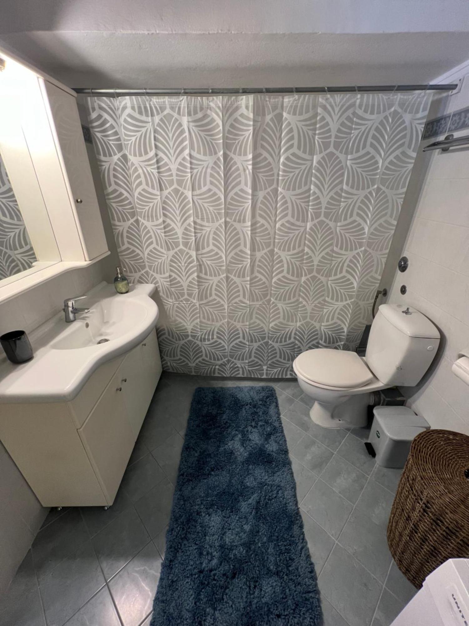 Parma'S Pool Apartment Peraia  Bagian luar foto